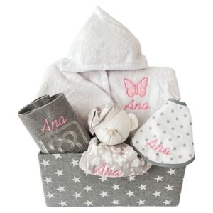 Canastilla personalizada albornoz rosa